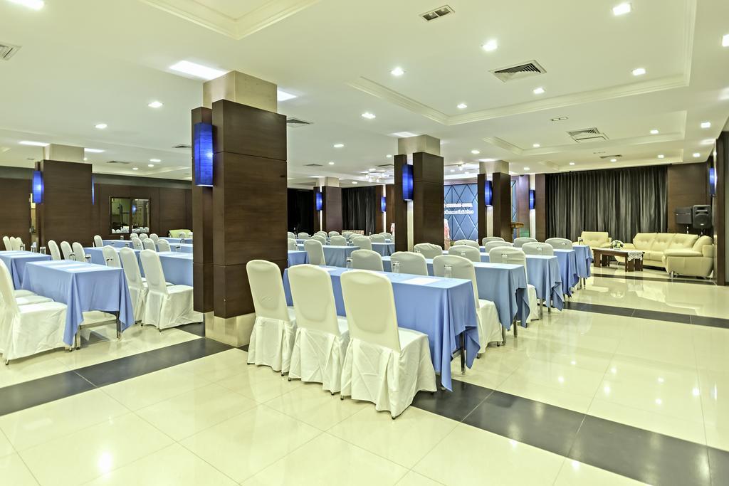 Navarat Heritage Hotel Kamphaeng Phet Exterior photo