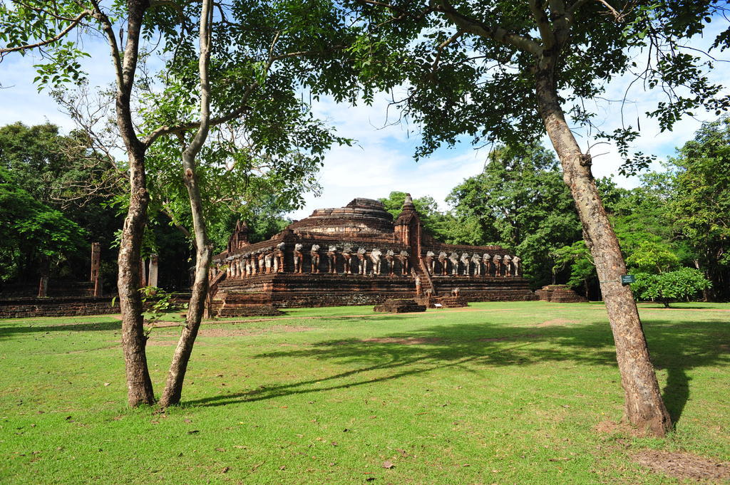 Navarat Heritage Hotel Kamphaeng Phet Exterior photo